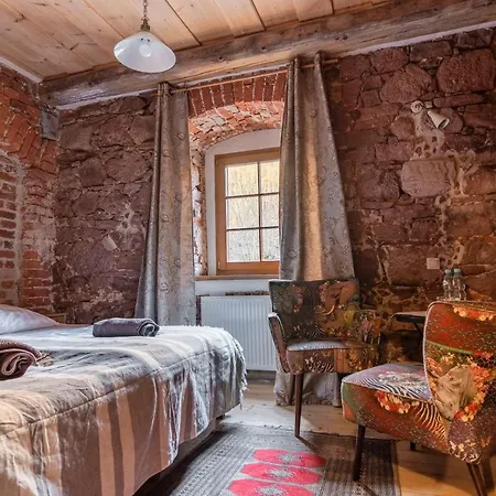 Dom Pod Twierdza Bed & Breakfast Srebrna Góra