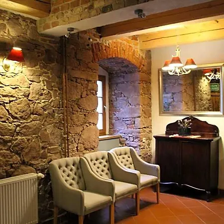 Dom Pod Twierdza Bed & Breakfast Srebrna Góra