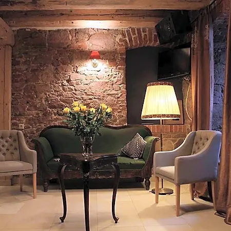 Dom Pod Twierdza Bed & Breakfast Srebrna Góra