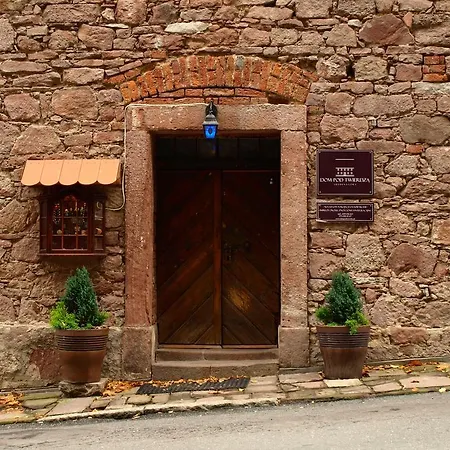 Couette-café Dom Pod Twierdza 3*