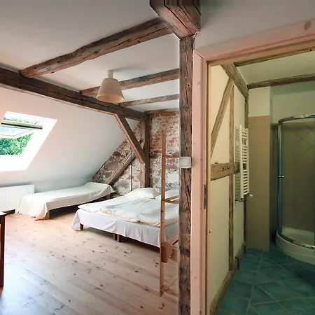 Couette-café Dom Pod Twierdza 3*