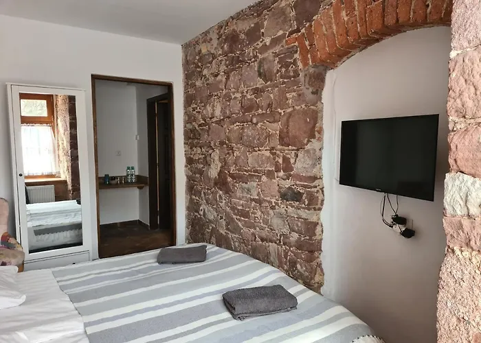 Bed & Breakfast Dom Pod Twierdza 3*